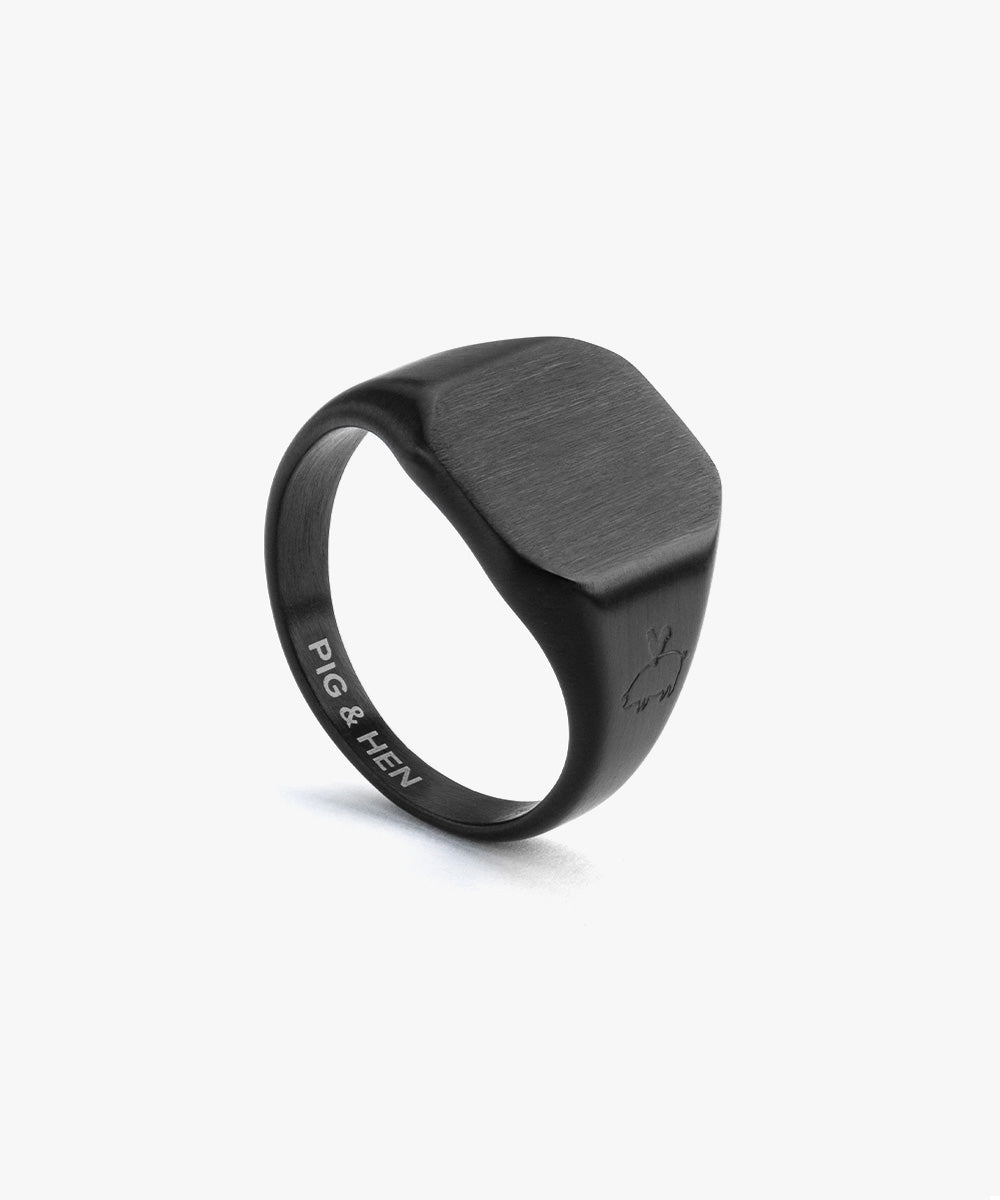 Signet Ring 16mm Classic Black | Black – Pig & Hen