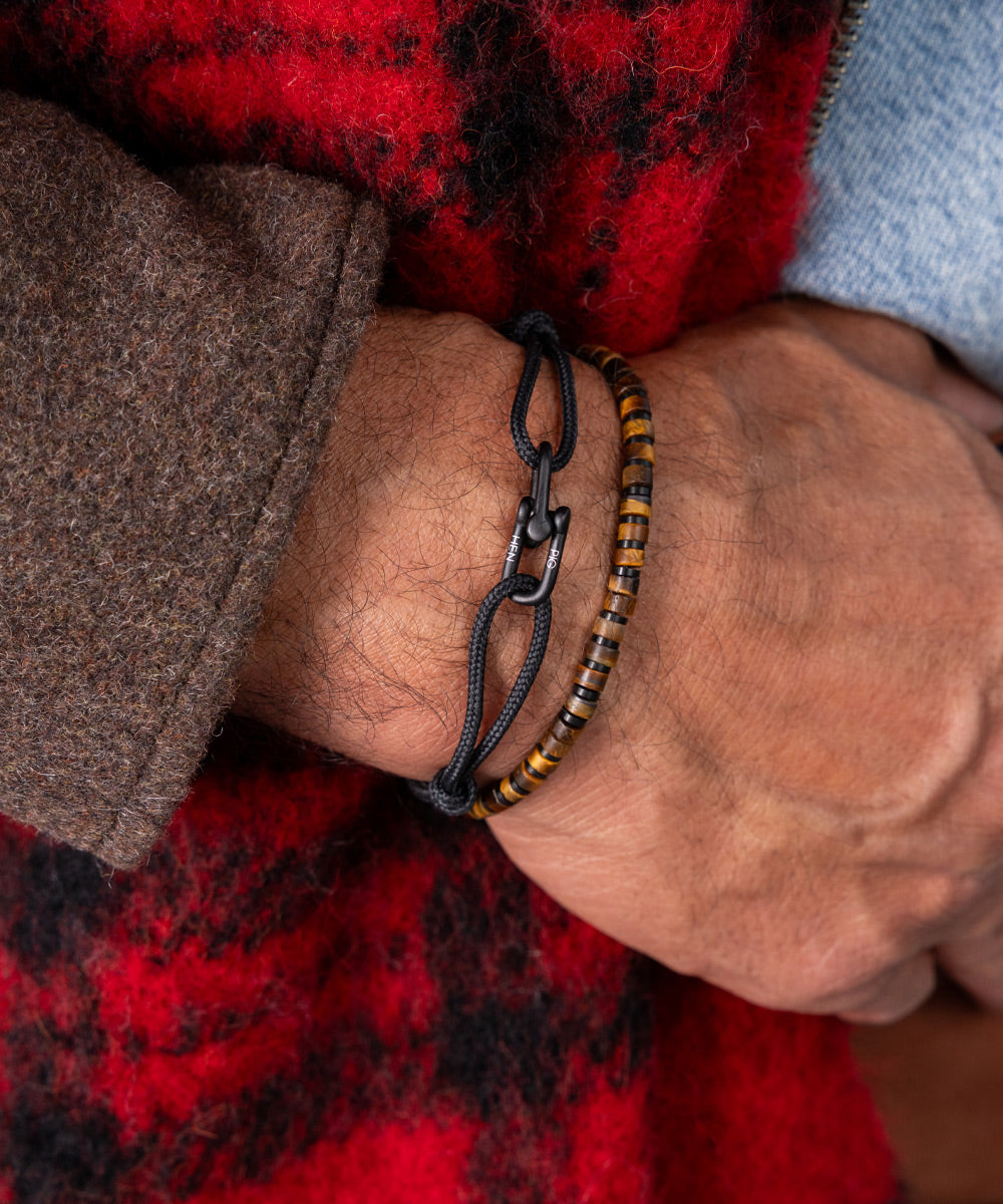 Daunting Dean Black | Black