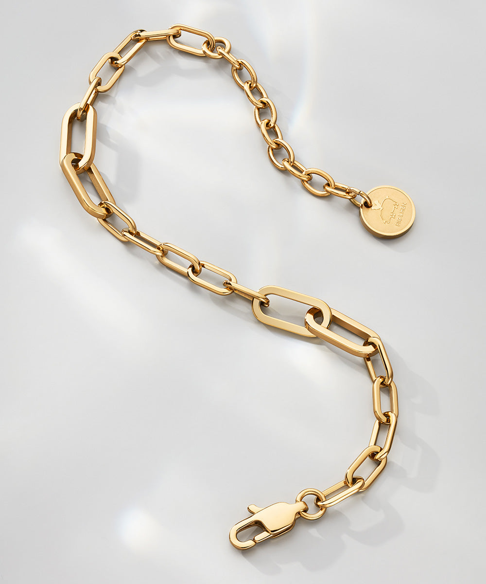 Julie | Gold