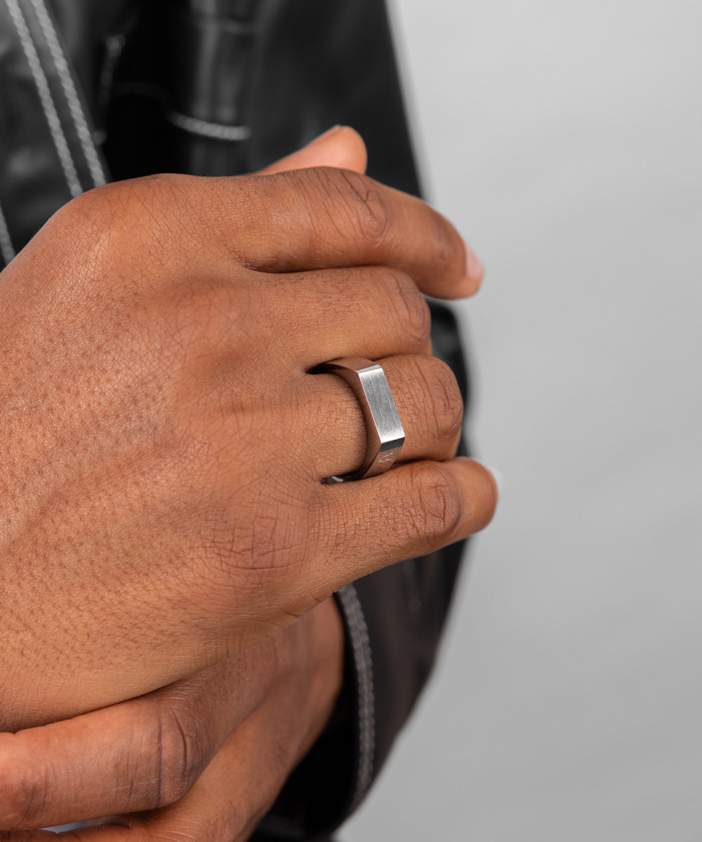 Signet Ring 6mm Slim Silver | Silver – Pig & Hen