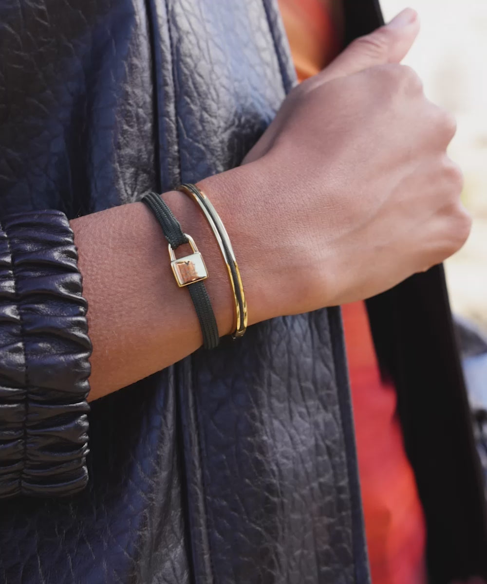 Maya Lou Army | Gold